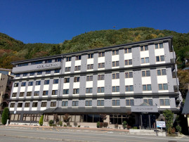 画像:ホテルルートイン河口湖外観
