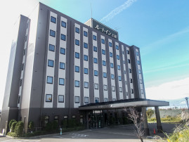 画像:ホテルルートイン上越外観
